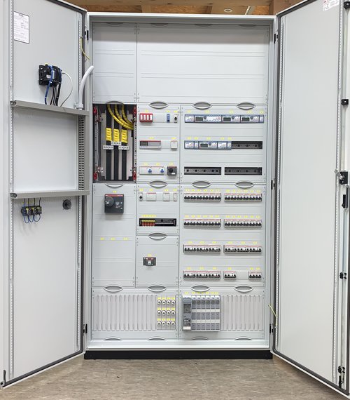 UV / AV Schwimmbad Technik UV / AV Schwimmbad Technik